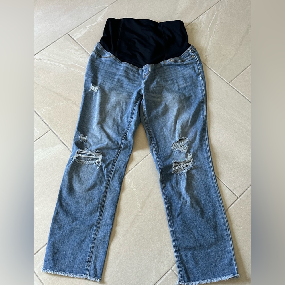 Maternity capris super cute